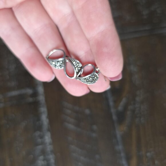 925 Silver Marcasite Dangle Drop Heart Earrings Romantic Gift Elegant Dainty - Picture 3 of 6